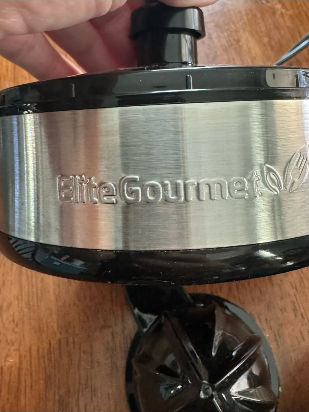 Elite Gourmet 24 oz Citrus Press Juicer, Black Gentle Usedw
